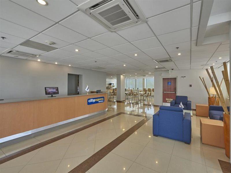 ซิตี้ เอ็กซ์เพรส เรย์โนซา Hotel ภายนอก รูปภาพ