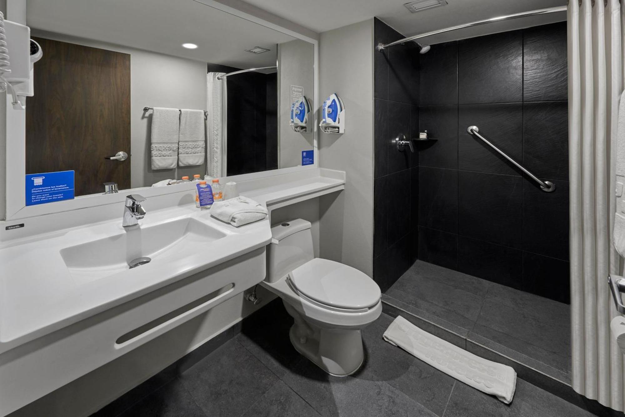ซิตี้ เอ็กซ์เพรส เรย์โนซา Hotel ภายนอก รูปภาพ