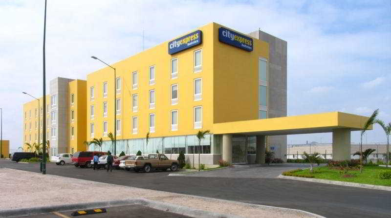 ซิตี้ เอ็กซ์เพรส เรย์โนซา Hotel ภายนอก รูปภาพ
